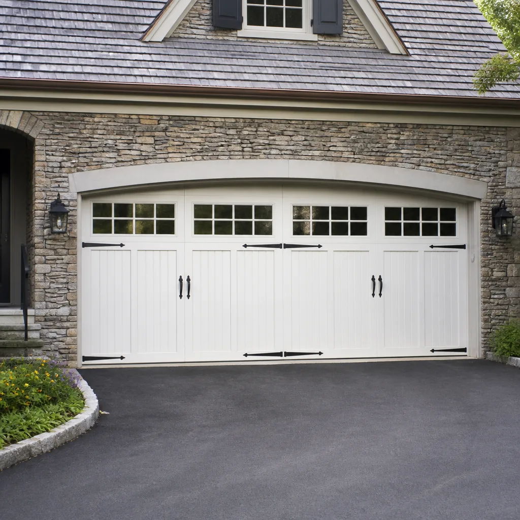 Carriage house